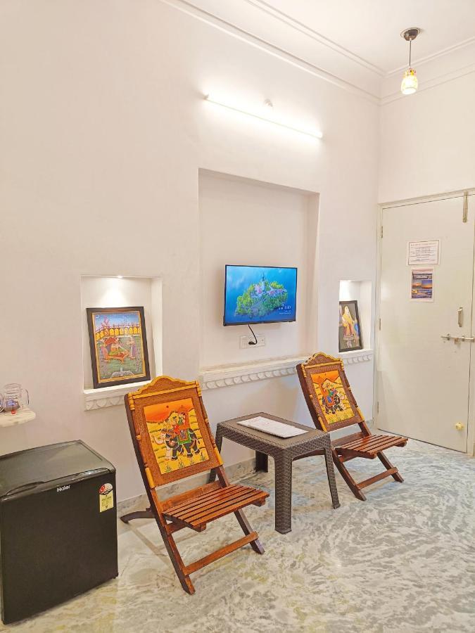 Prakash Ji'S Haveli -Luxurious Lakeside Retreat- Hotel Udaipur Bagian luar foto