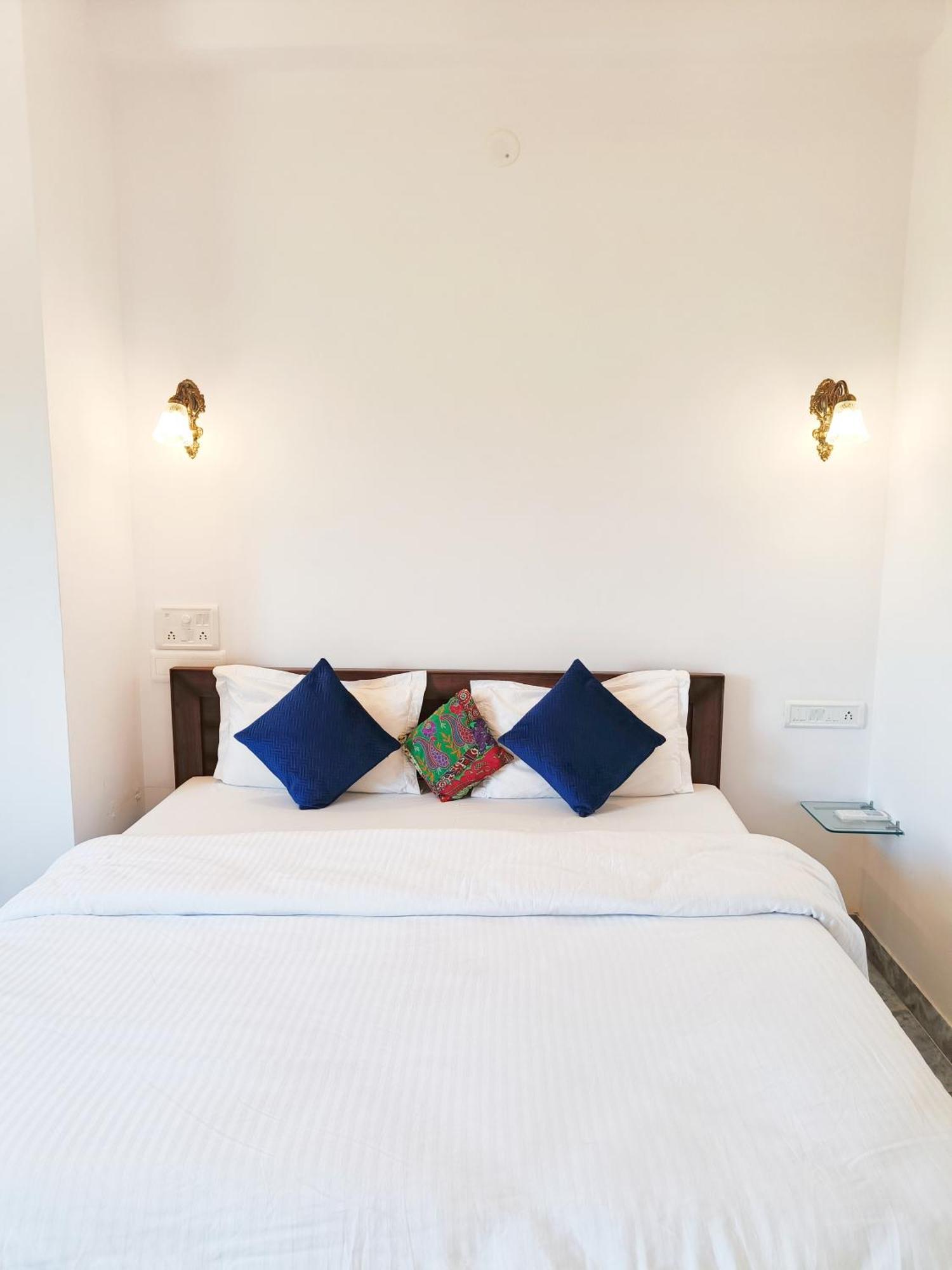 Prakash Ji'S Haveli -Luxurious Lakeside Retreat- Hotel Udaipur Ruang foto